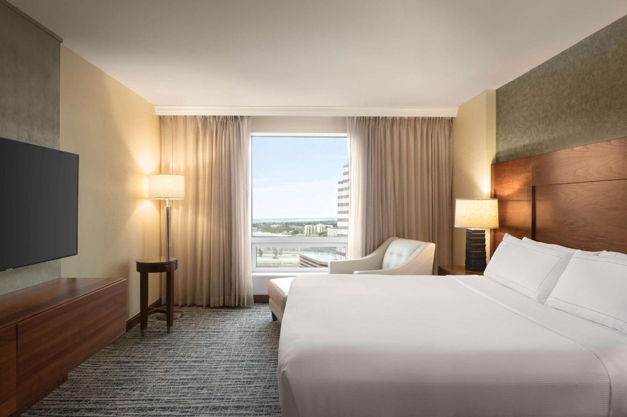 Hilton Tampa Downtown Hotel Exterior photo