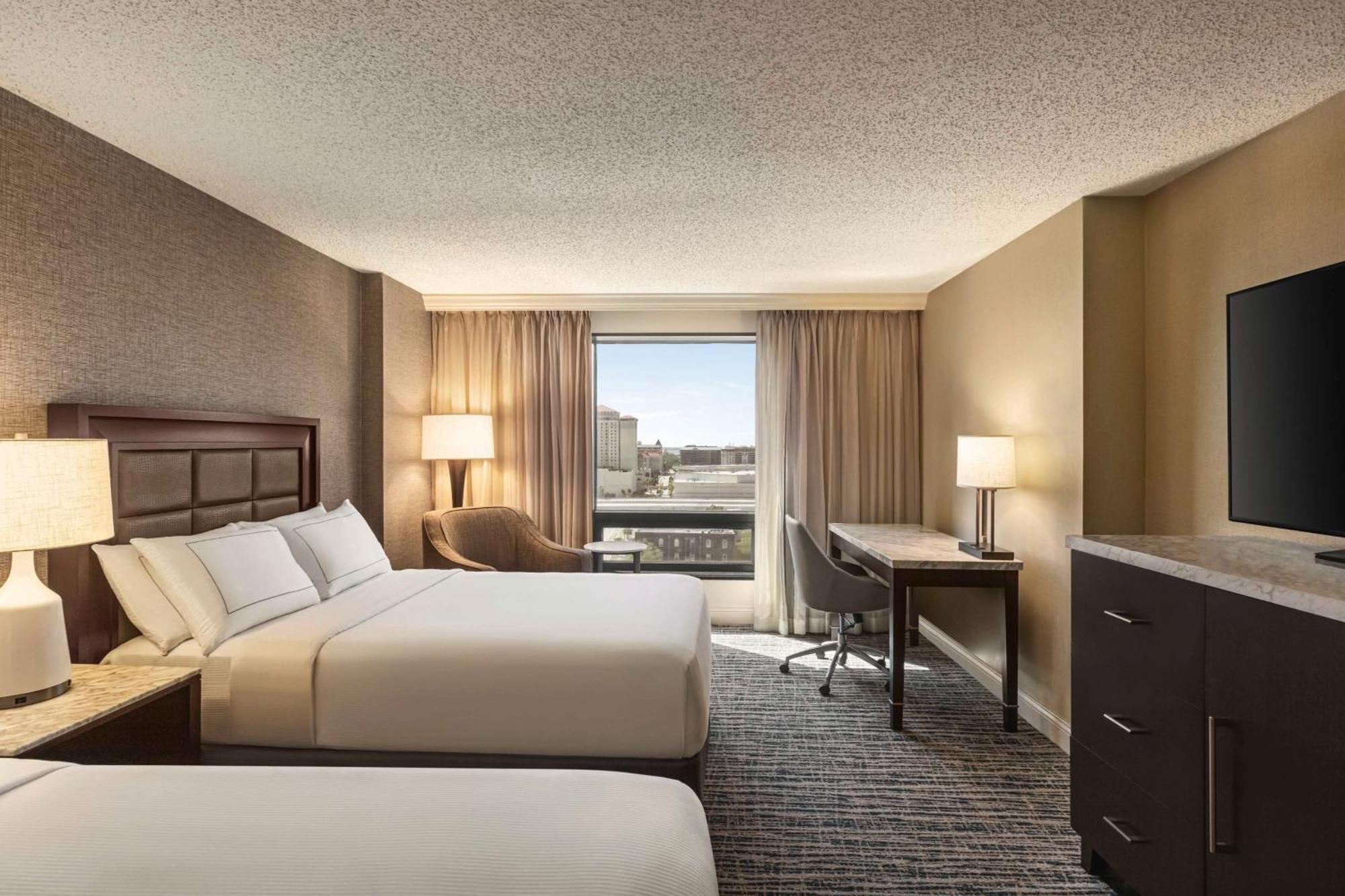 Hilton Tampa Downtown Hotel Exterior photo