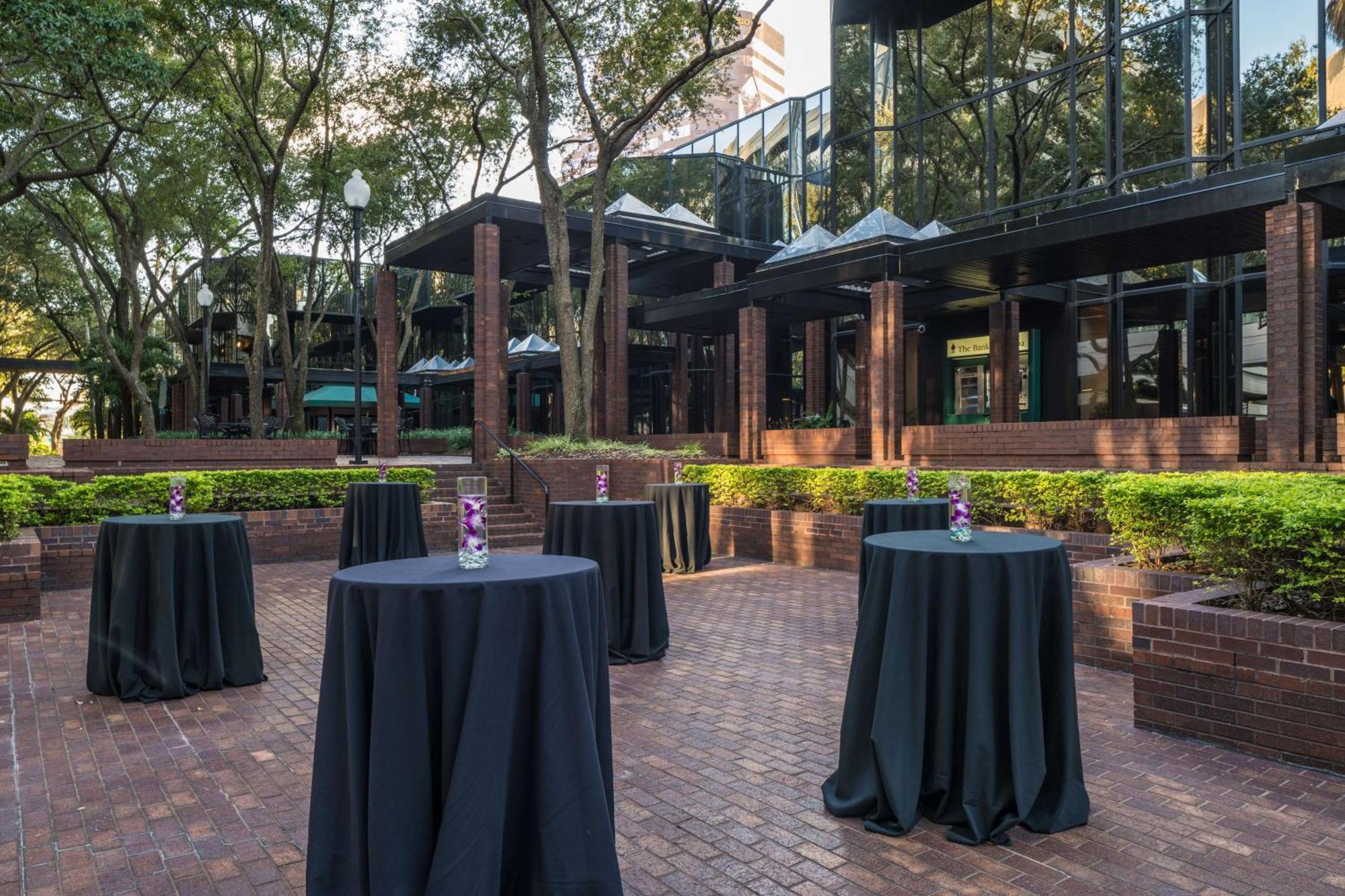 Hilton Tampa Downtown Hotel Exterior photo