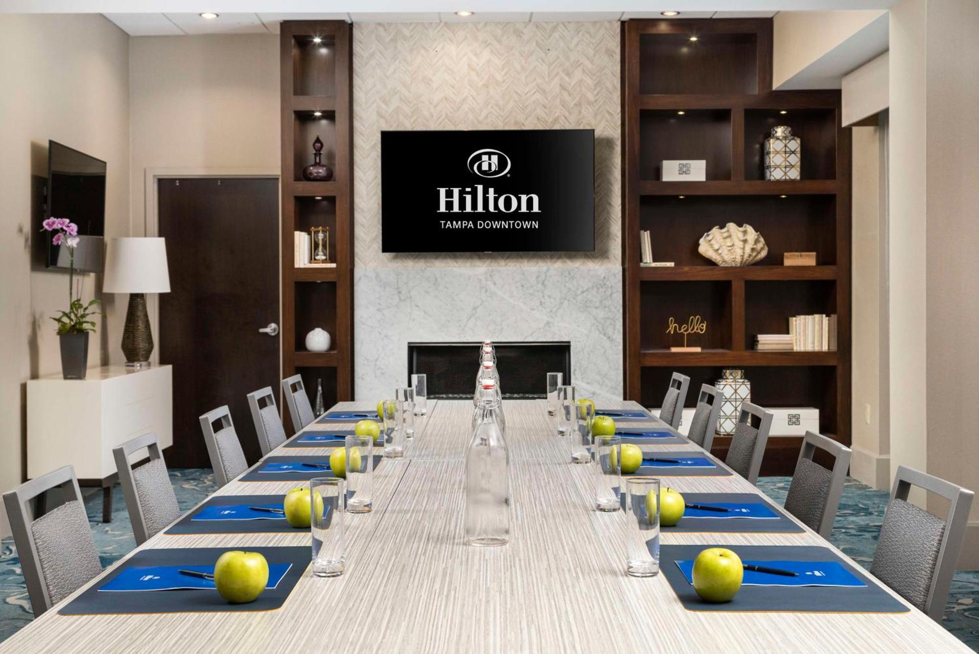 Hilton Tampa Downtown Hotel Exterior photo